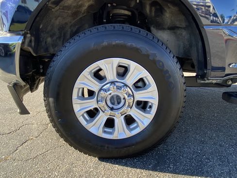 Used 2022 Ford F250 XLT image 9