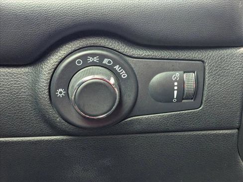 Used 2023 Dodge Durango R/T w/ Blacktop Package image 14