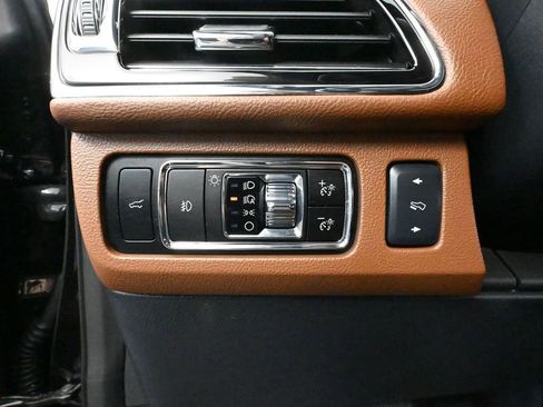 Used 2024 Lincoln Navigator Reserve w/ Equipment Group 201A AWD/4WD image 32