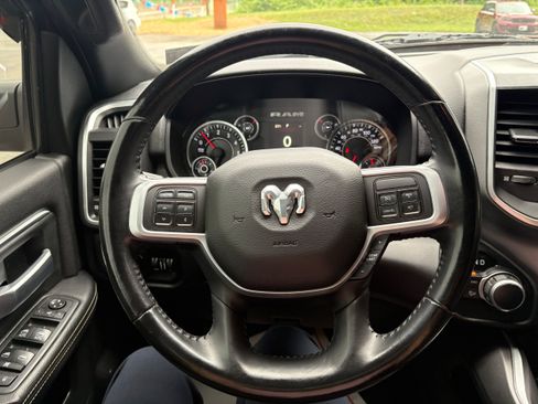 Certified 2020 RAM 2500 Big Horn w/ Night Edition AWD/4WD image 16