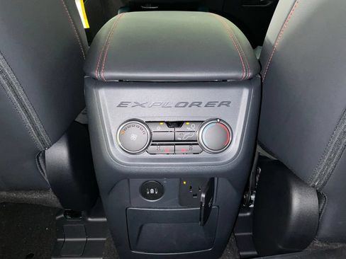 New 2026 Ford Explorer ST-Line w/ ST-Line Street Pack RWD image 17