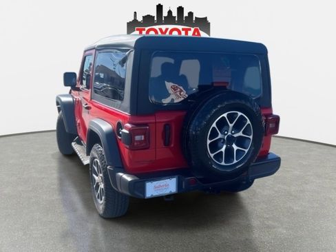 Used 2025 Jeep Wrangler Sport image 4