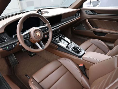 New 2026 Porsche 911 Targa 4 GTS image 4