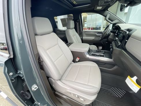 Certified 2026 Chevrolet Silverado 1500 LTZ w/ LTZ Premium Package AWD/4WD image 29