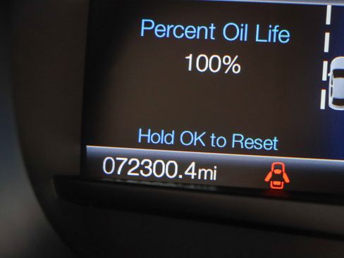 Used 2020 Ford Edge SEL image 16