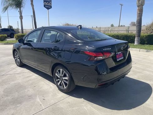 Used 2025 Nissan Versa SV FWD image 6