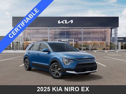 Certified 2025 Kia Niro EX
