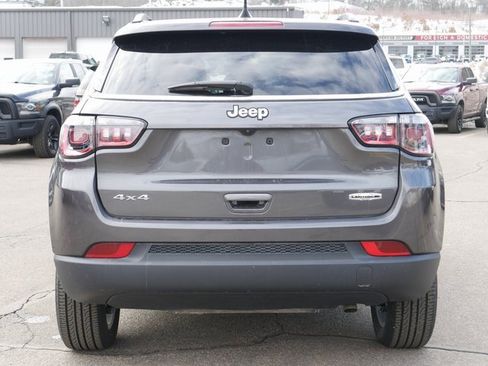 Used 2022 Jeep Compass Latitude image 5