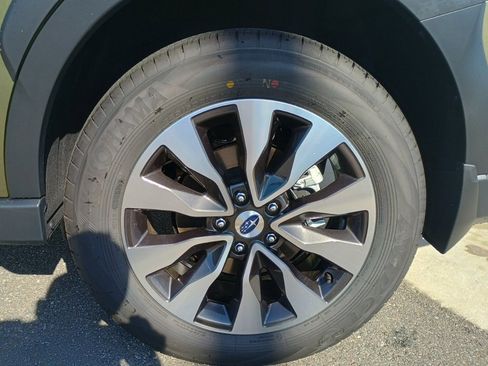 New 2025 Subaru Outback Limited image 7