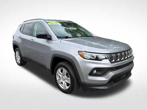 Used 2022 Jeep Compass Latitude AWD/4WD image 8