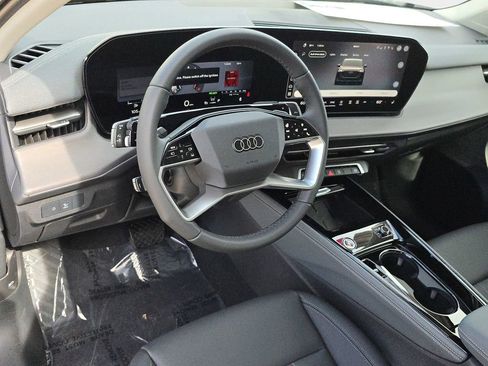 New 2026 Audi Q3 quattro 2.0T AWD/4WD image 16