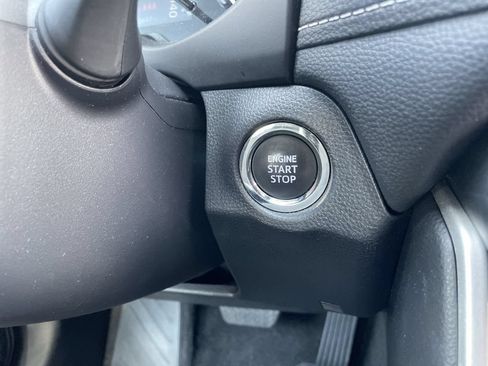 Used 2024 Toyota RAV4 XLE AWD/4WD image 25