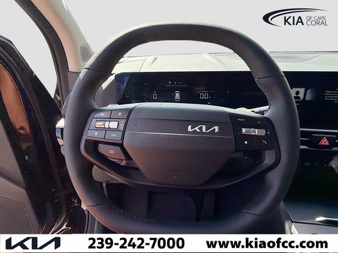 New 2026 Kia Sportage LX image 32