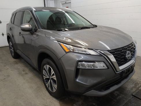 Used 2022 Nissan Rogue SV w/ SV Premium Package FWD image 13