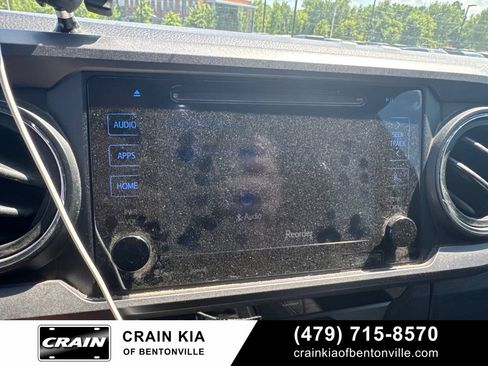 Used 2017 Toyota Tacoma TRD Sport w/ Tow Package (A/T) AWD/4WD image 22