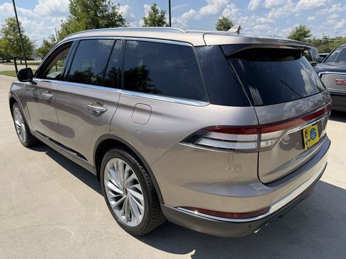 Used 2020 Lincoln Aviator Reserve w/ Equipment Group 202A AWD/4WD image 5