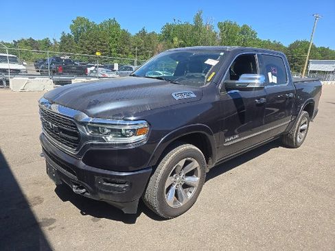 Used 2019 RAM 1500 Limited AWD/4WD image 3