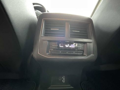 Used 2018 Volkswagen Atlas SE image 20