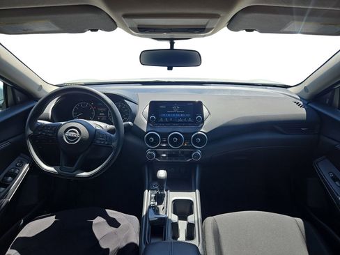 Used 2025 Nissan Sentra S image 9