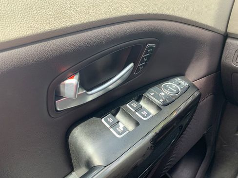 Used 2015 Kia Sedona SX Limited w/ SXL Technology Package FWD image 24