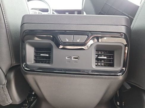 New 2026 GMC Sierra 1500 AT4 w/ AT4 Premium Package image 22