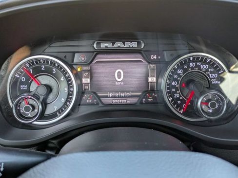 Used 2022 RAM 1500 Big Horn AWD/4WD image 27