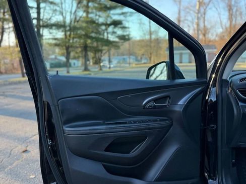 Used 2019 Buick Encore Sport Touring image 14