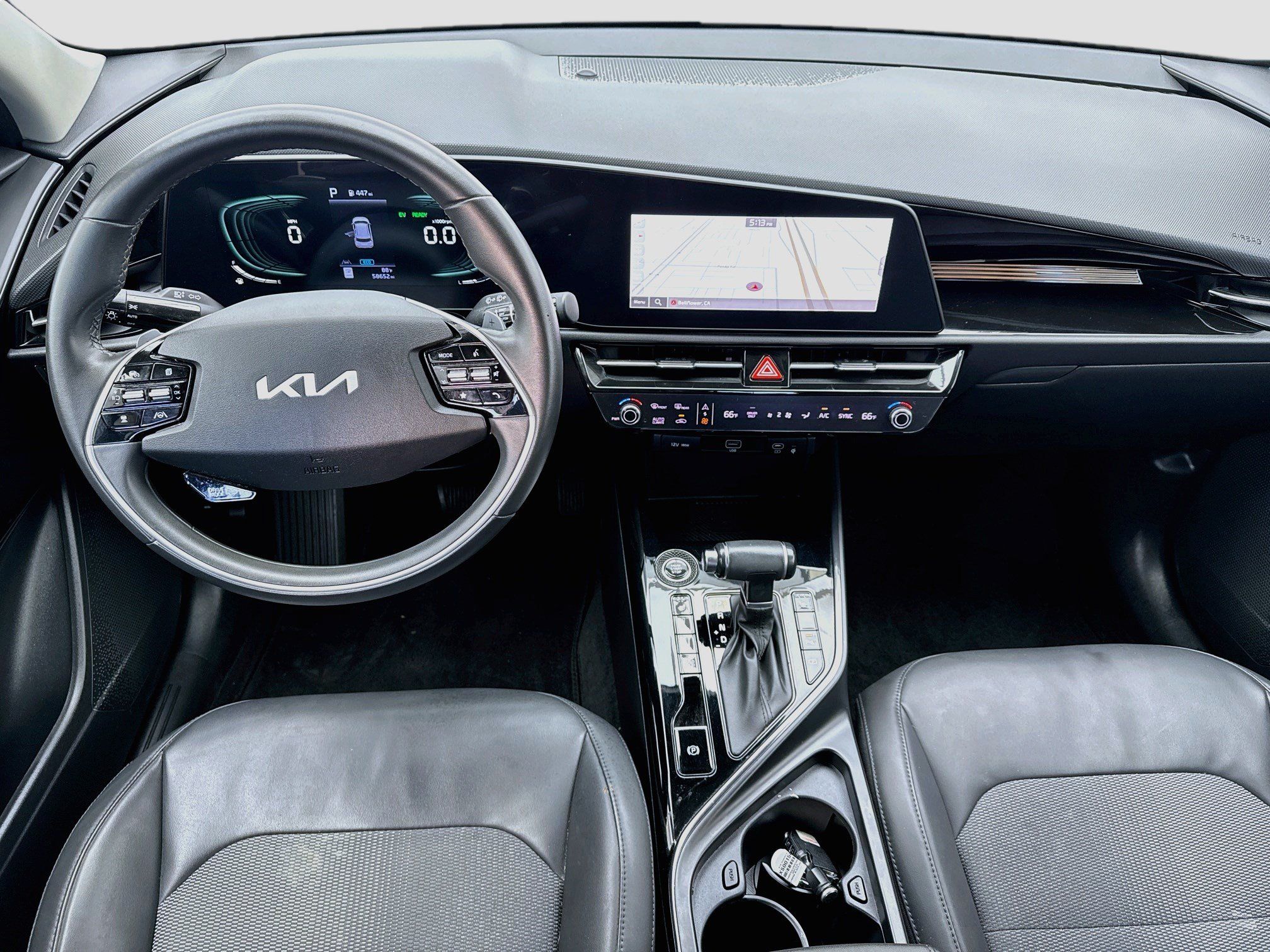 Used 2023 Kia Niro EX FWD image 14