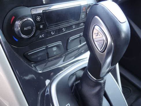 Used 2013 Ford Escape SEL FWD image 18