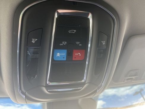 Used 2023 Jeep Grand Cherokee Limited w/ Trailer Tow Prep Group (B) image 29