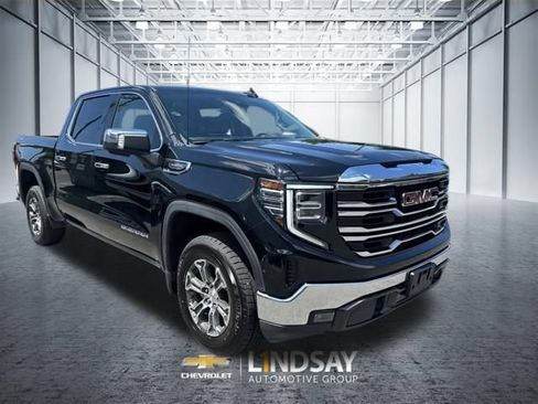 Used 2025 GMC Sierra 1500 SLT AWD/4WD image 23