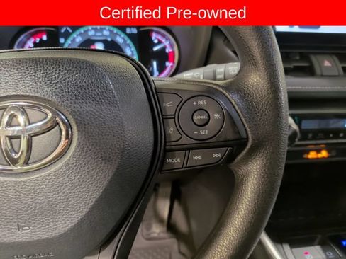 Certified 2025 Toyota RAV4 XLE AWD/4WD image 7
