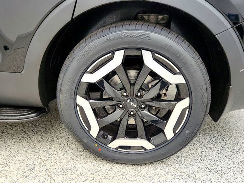 Used 2024 Kia Telluride S w/ S Sunroof Package image 9