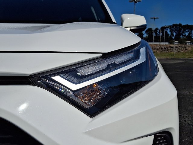 Used 2025 Toyota RAV4 XLE AWD/4WD image 9