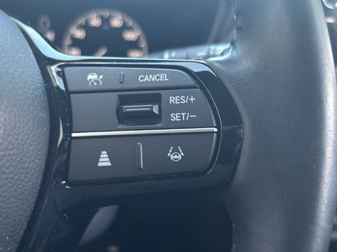 Used 2025 Honda HR-V EX-L image 8