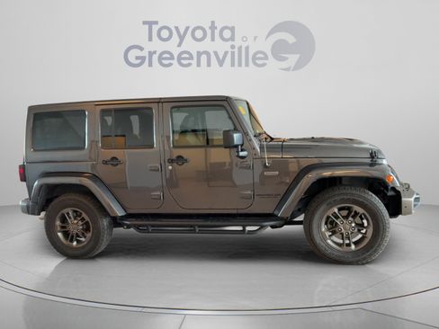 Used 2016 Jeep Wrangler Unlimited Sahara AWD/4WD image 7