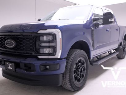 New 2026 Ford F250 Lariat w/ Black Appearance Package