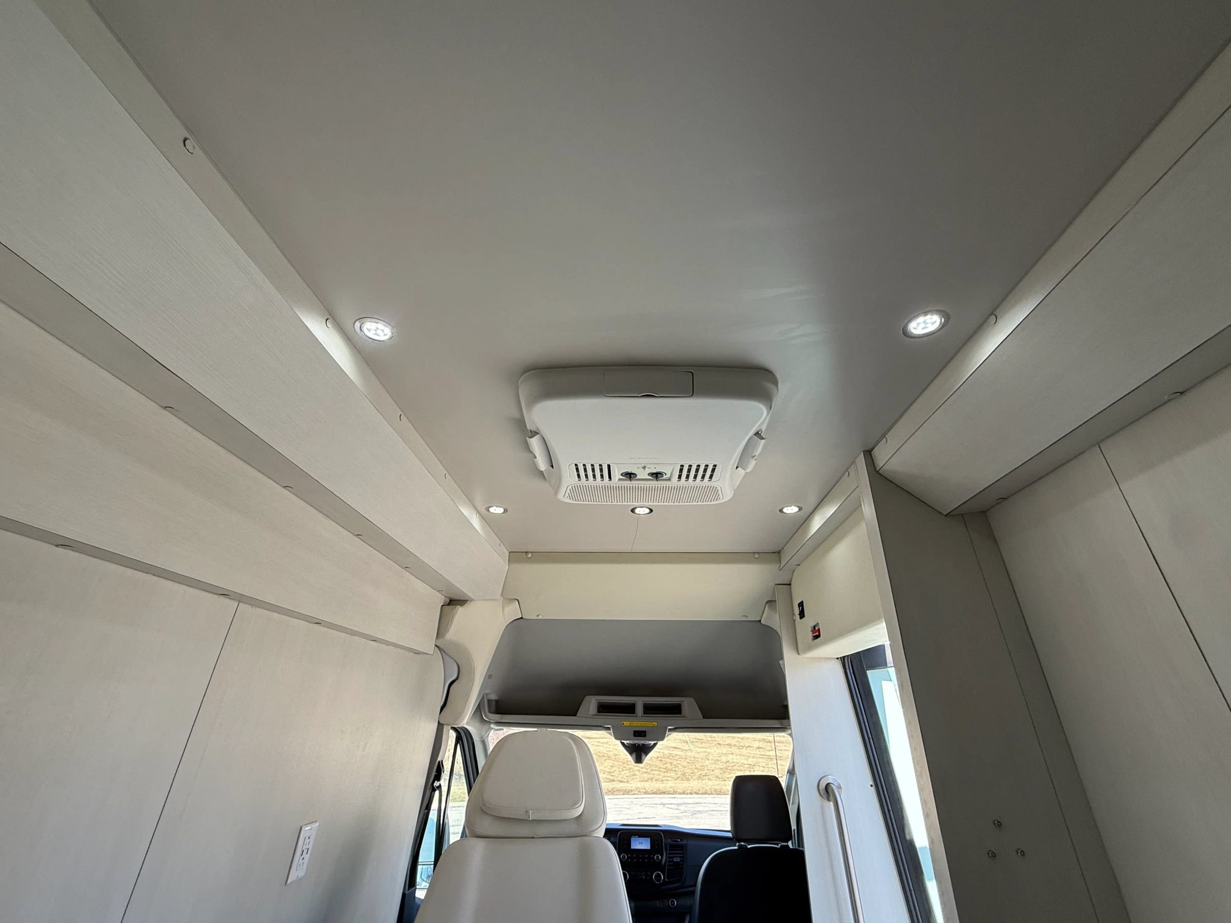 Used 2020 Ford Transit 350 148 High Roof Extended RWD image 27