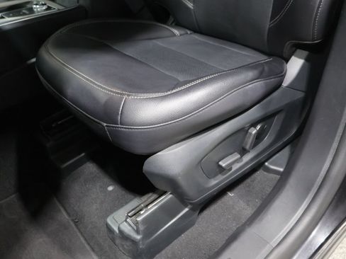 Used 2024 Ford Explorer Limited w/ Equipment Group 301A AWD/4WD image 10