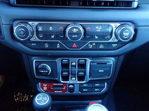 New 2026 Jeep Gladiator Mojave AWD/4WD image 18