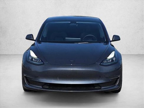 Used 2022 Tesla Model 3 RWD image 2
