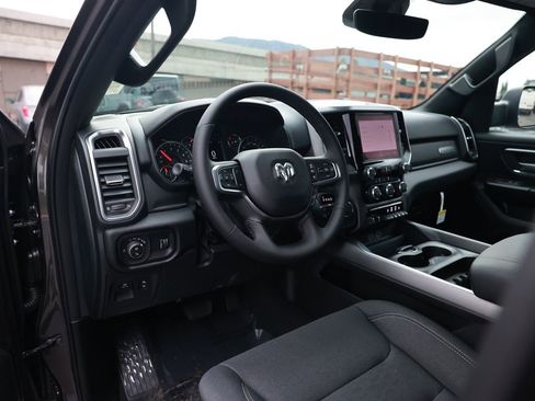 New 2026 RAM 1500 4x4 Crew Cab image 11