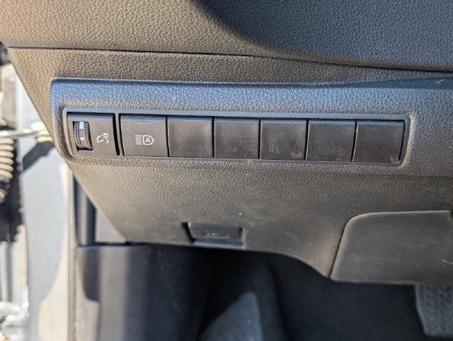 Used 2025 Toyota Corolla LE FWD image 18