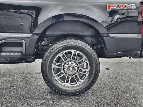 New 2025 Ford F350 Platinum w/ Platinum Plus Package AWD/4WD image 12