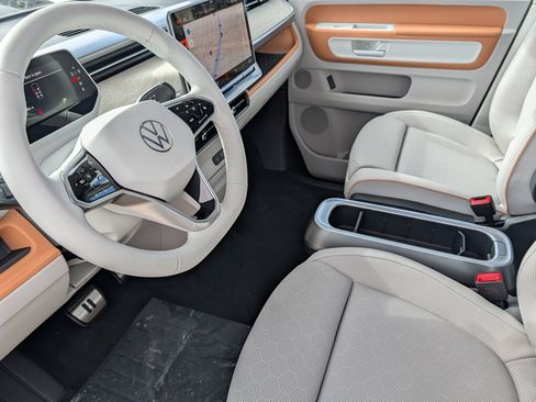 New 2025 Volkswagen ID. Buzz 1st Edition image 5