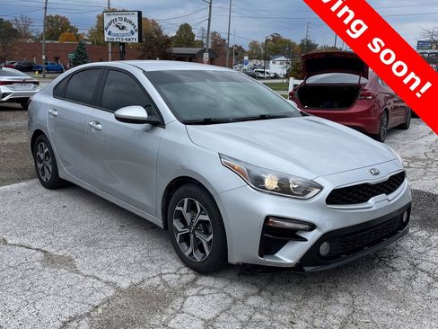 Used 2021 Kia Forte LXS image 2