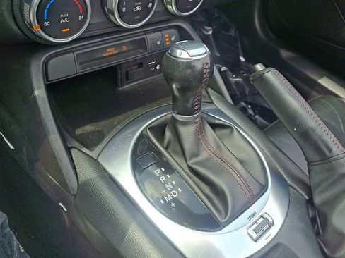 Used 2016 MAZDA MX-5 Miata Grand Touring RWD image 16