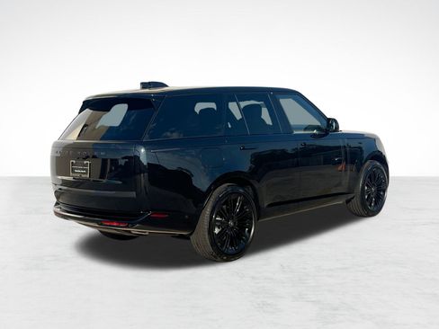 New 2025 Land Rover Range Rover SE image 9