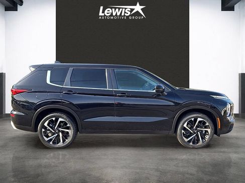 Used 2024 Mitsubishi Outlander SE AWD/4WD image 5