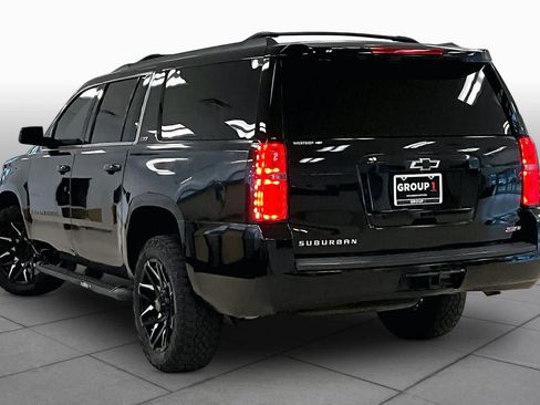 Used 2020 Chevrolet Suburban LT AWD/4WD image 11
